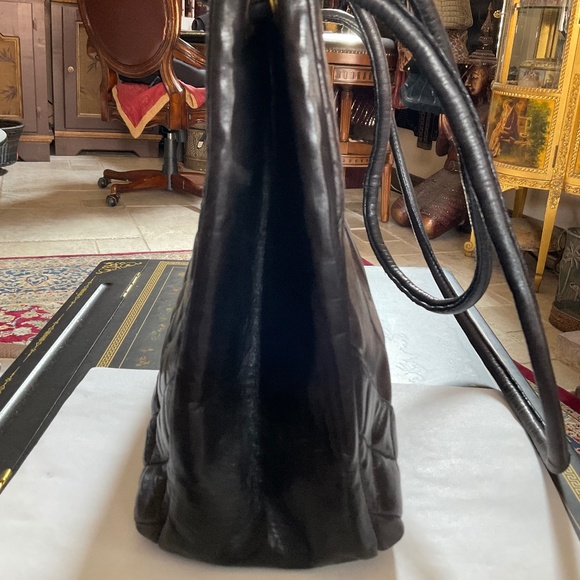 Chanel Quilted Dark Brown Leather Shoulder Bag Preowned CC Logo Authentic - Picture 12 of 16